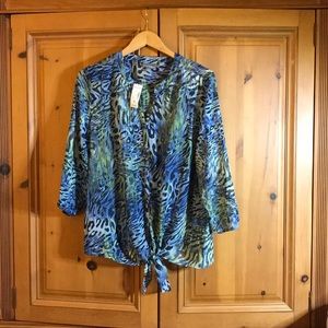 Roz & Ali Tie Front Blouse
